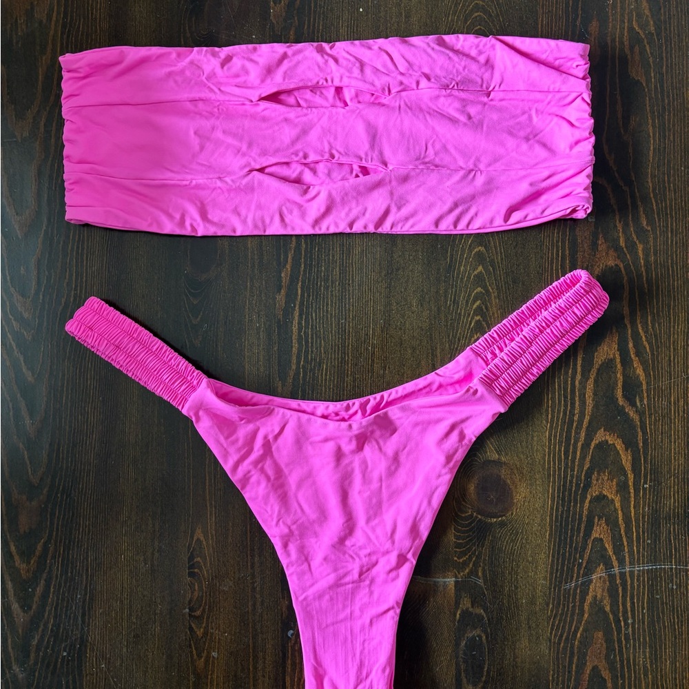 Moana Bikini in Jelly Pink